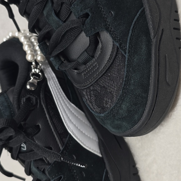 Puma "Feminine Pack" Black Lace & Pearls 180 Sneakers - Picture 1 of 10
